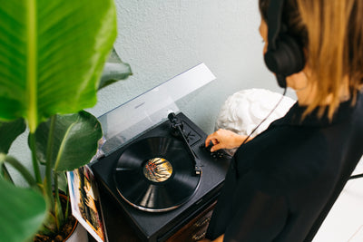 Lenco LS-430BK - Platine vinyle avec 4 haut-parleurs incorporés - Noir