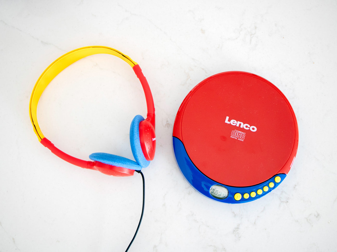 Lenco CD-021KIDS - Lecteur CD portable pour enfants avec casque, piles rechargeables et limiteur de son intégré - Multicolore