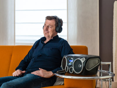 Lenco SCD-685BK - Radio DAB+/FM/lecteur CD portable avec connexions Bluetooth® et USB et emplacement pour carte SD - Noir