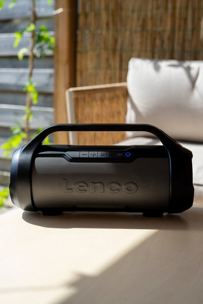 Lenco SPR-070BK - Enceinte Bluetooth® étanche avec radio FM, lecteur USB/SD et effets lumineux - Noir