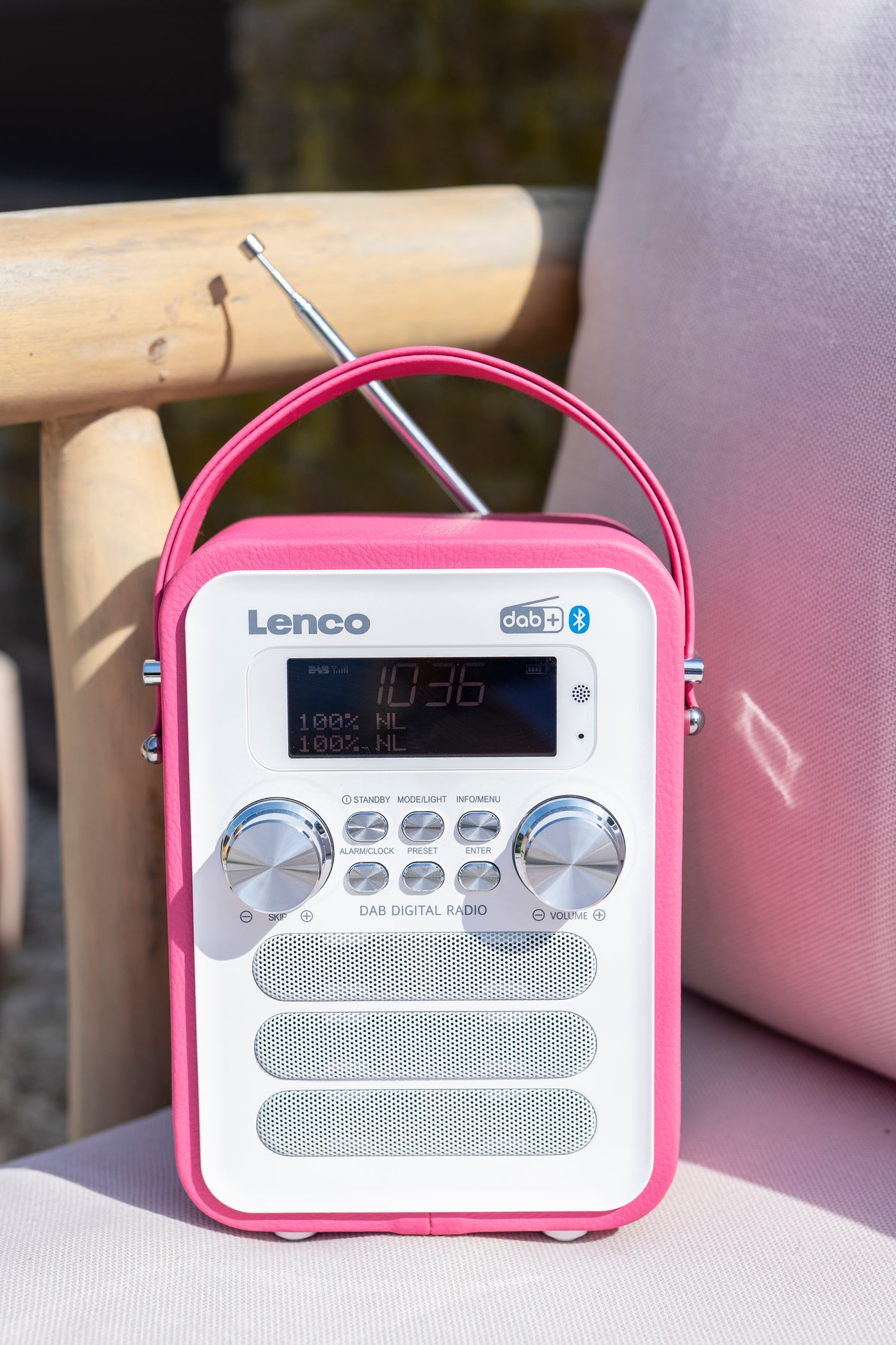 Lenco PDR-051PKWH - Radio DAB+/ FM avec Bluetooth® - Rose